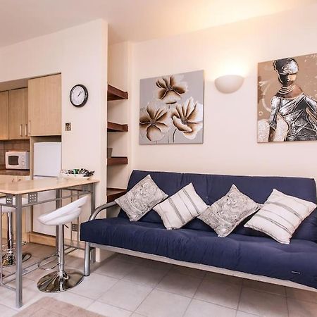 Awesome Apartment In The Heart Of Camden Town ลอนดอน ภายนอก รูปภาพ